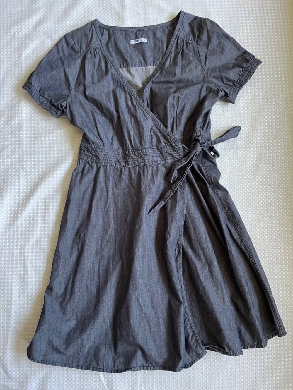 GAP 1969 Charcoal Gray Chambray Denim Wrap Dress Small - Picture 2 of 9